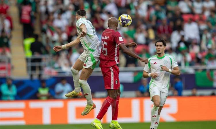 منتخب الجزائر يتعادل مع السودان في كأس العرب